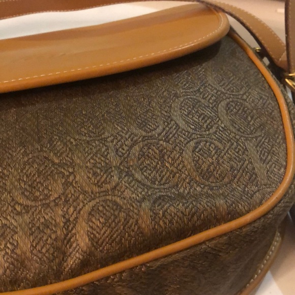 Gucci Vintage Tan dGG Logo MONOGRAM Canvas Leather Crossbody Bag. - Picture 15 of 16